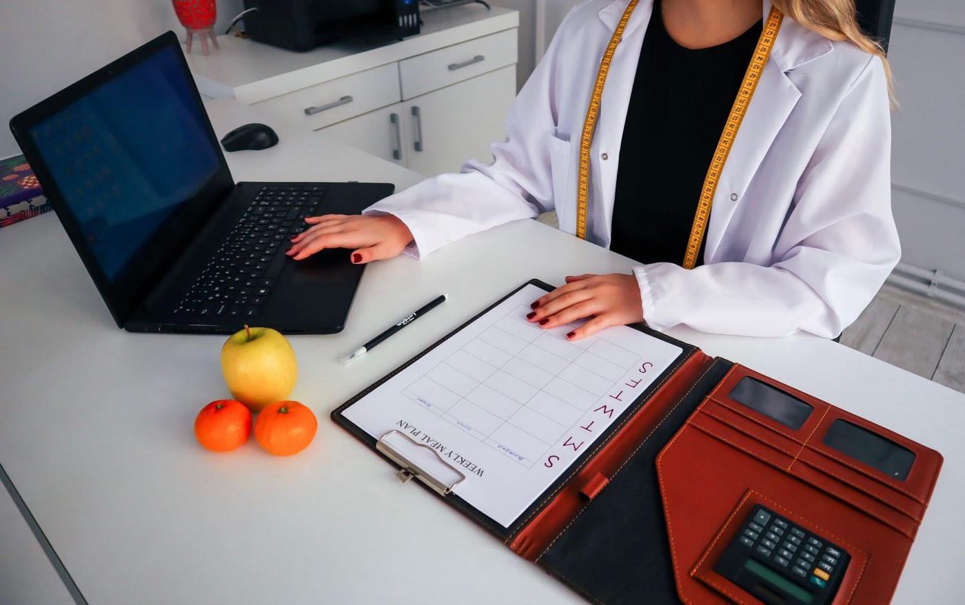 Nutritionniste ou diététicienne : différences et quand consulter