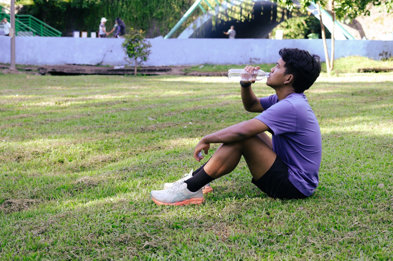 Courir un 10 km : hydratation, timing des repas et jus maison